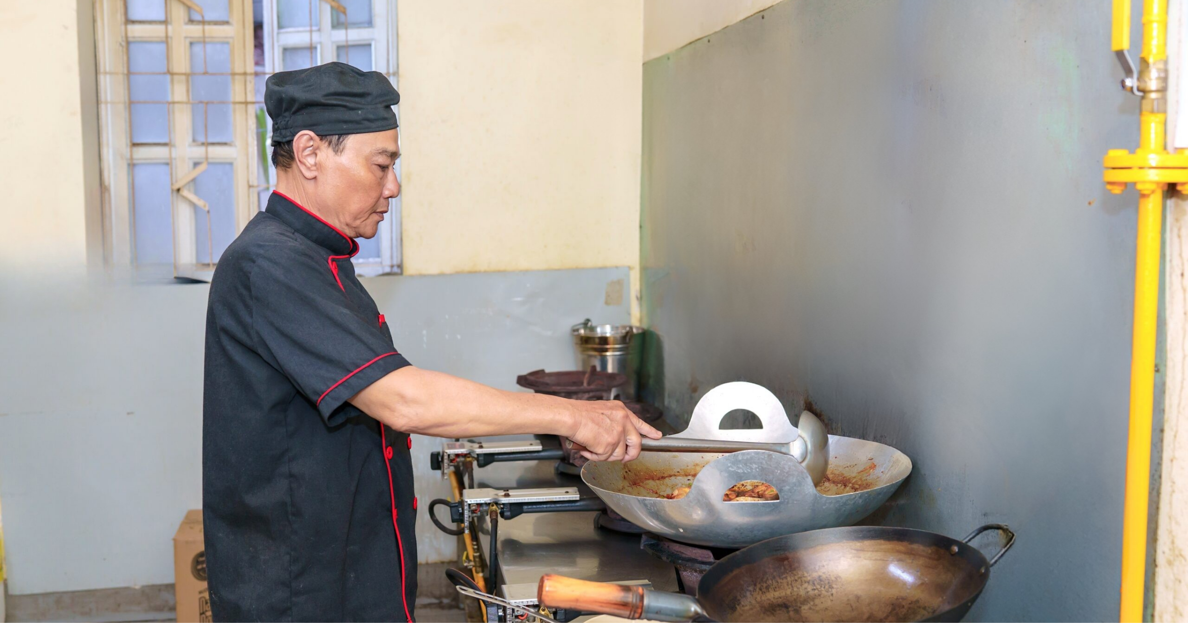 Chú Lợi - Đầu bếp