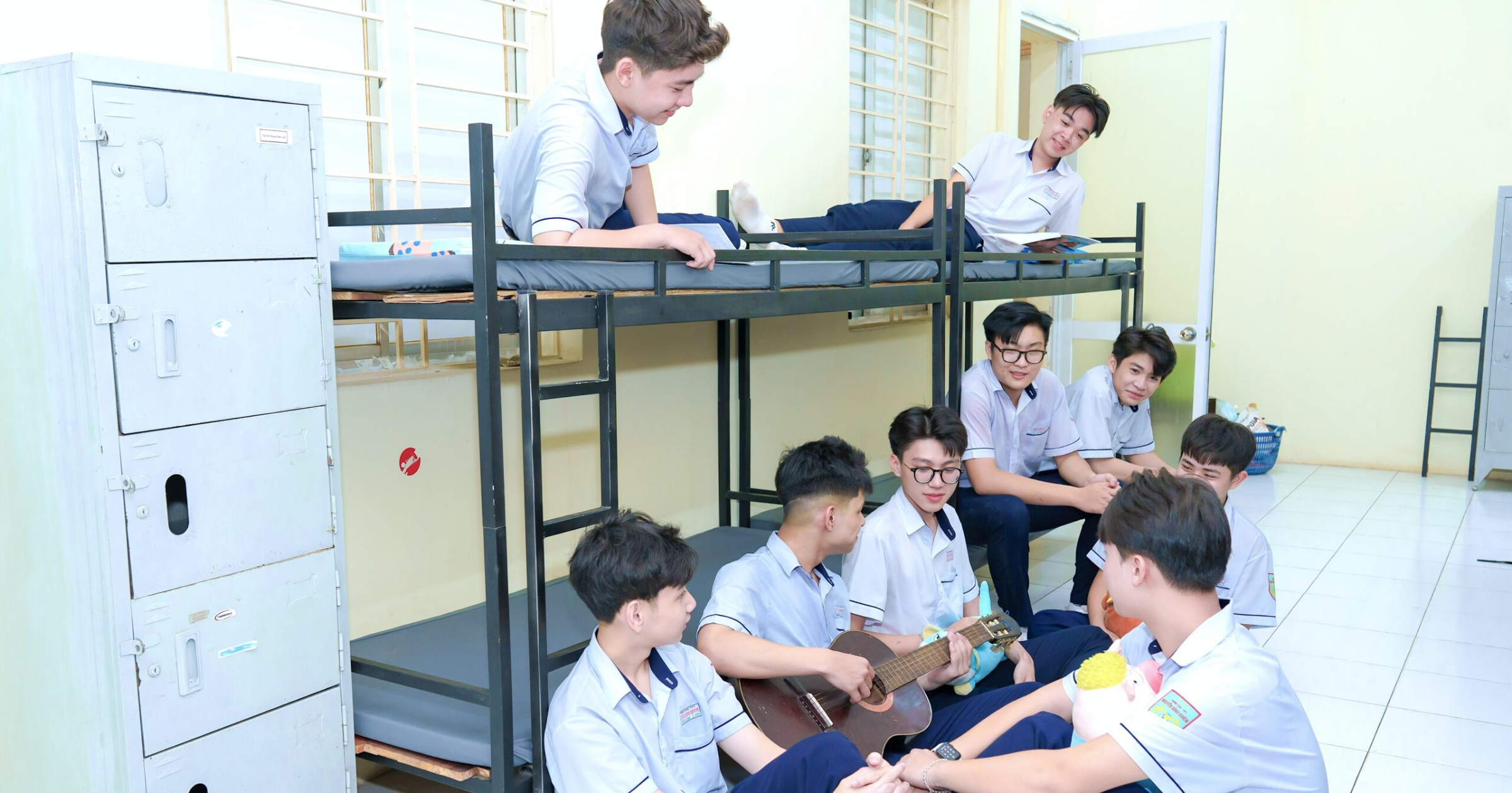 Phòng bán trú nam