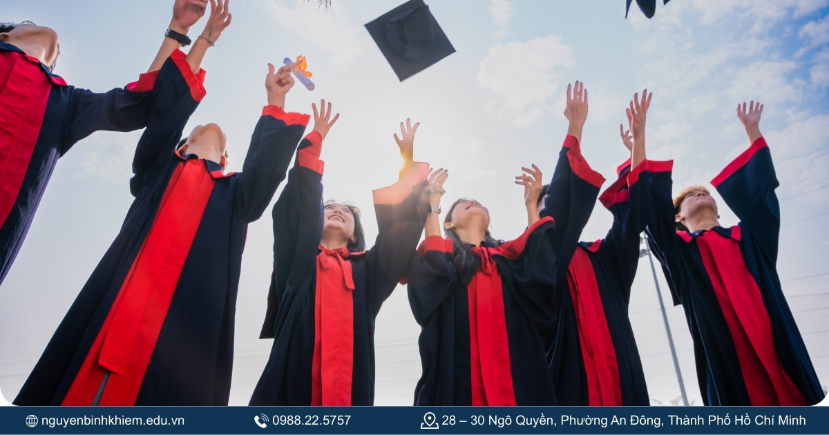 Sinh viên Trường Đại Học Phenika