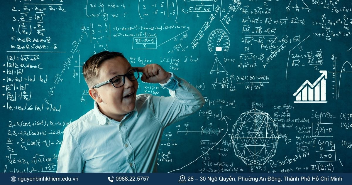 Học toán lớp 12 ở Mỹ có khó không?