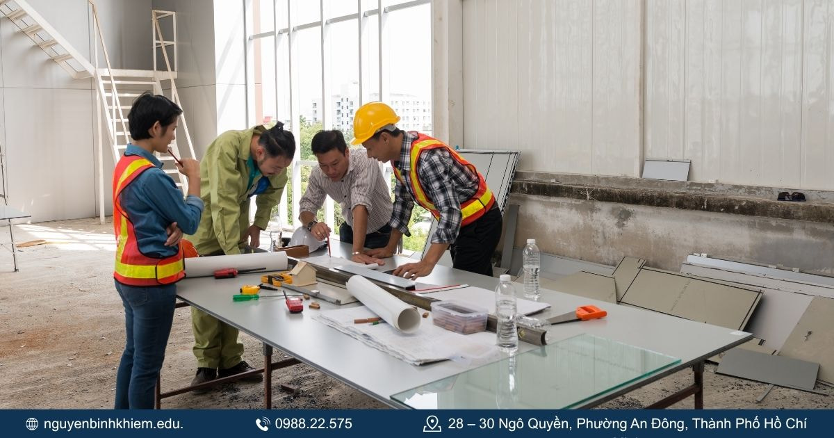 Nhóm ngành Công nghệ - Kỹ thuật.